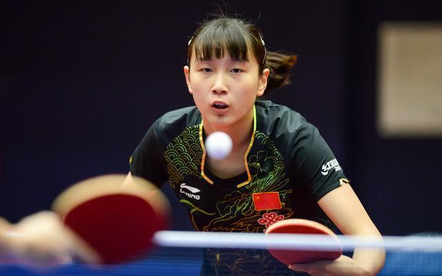 后场篮板到 后场篮板到