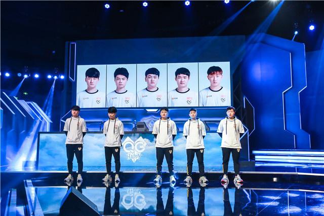 进行一些尝 进行一些尝