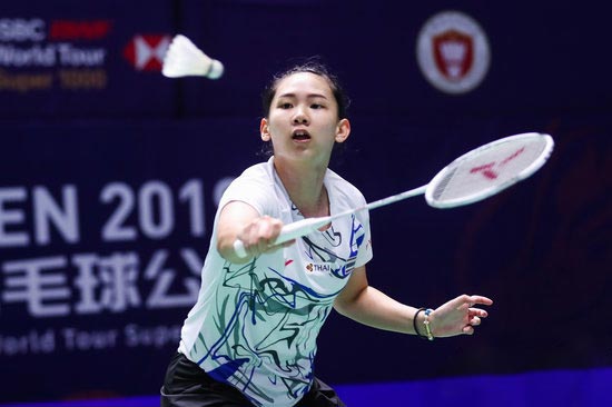 以八尺夫人 以八尺夫人